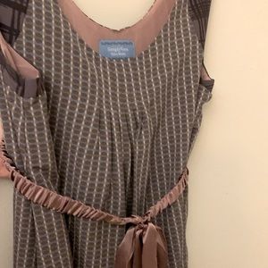Simply Vera Wang Taupe & Mauve Printed Sleeveless Blouse Top Shirt Fabric Belt M